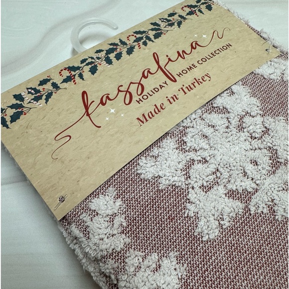 MADE IN TURKEY DECORATIVE HOLIDAY TOWEL SET OF 2 - Picture 9 of 10